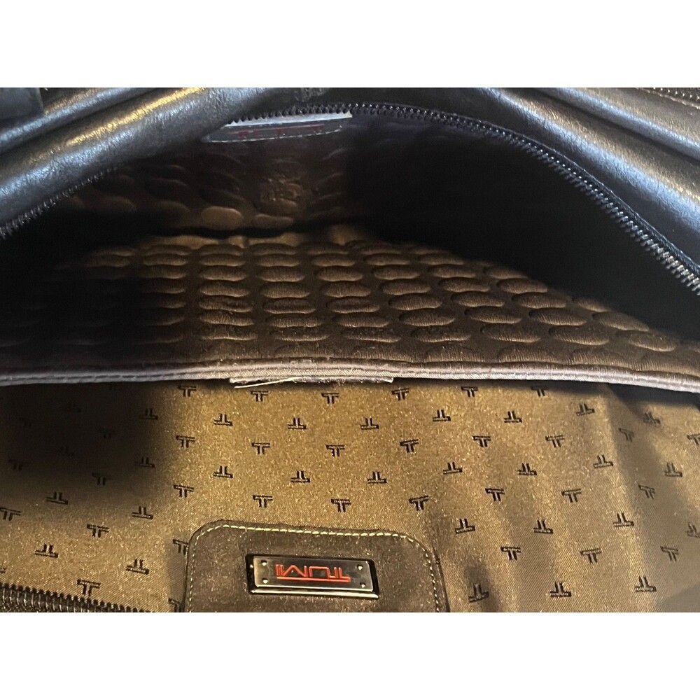 Vintage Tumi Leather Briefcase 96130D4 Messenger Bag 90s Executive Career Wear - Picture 6 of 16